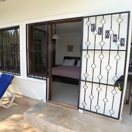 Flora Villa *