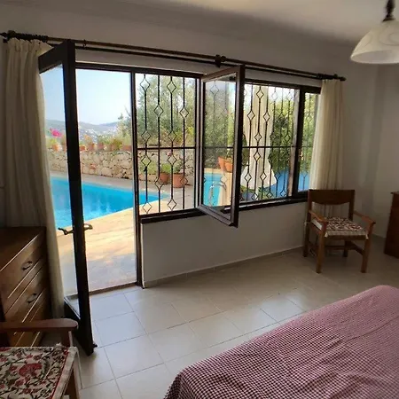 Flora Villa Kas